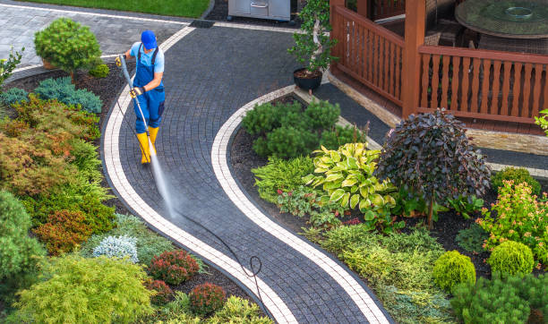 Why Choose Our Certified Pressure Washing Experts for Your Project Needs in Summit, IL?